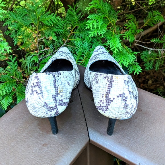 Merona Faux Python Pumps - Picture 4 of 8